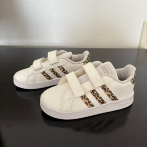 Toddler Girl Adidas Shoes Never Worn - Picture 3 of 9